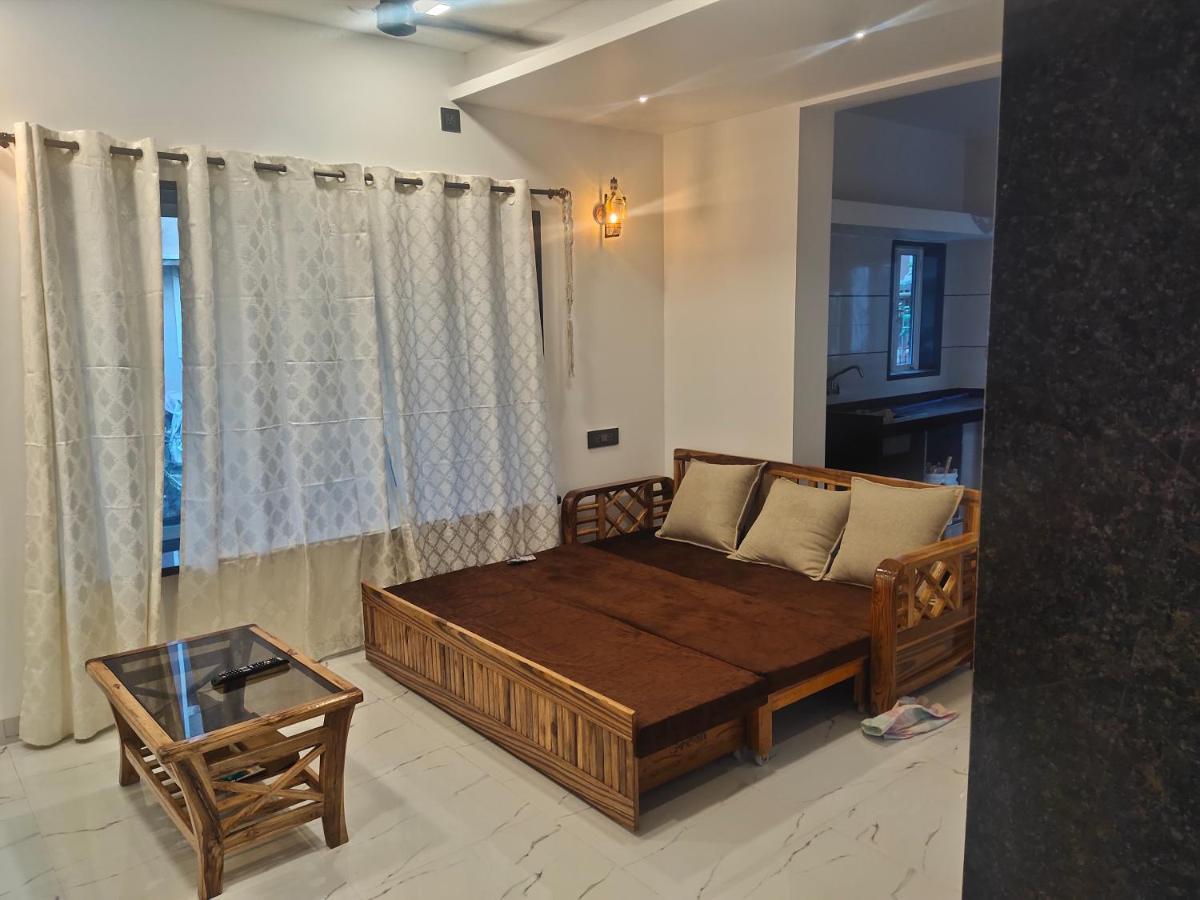 Almond Villa Алібаґ Екстер'єр фото