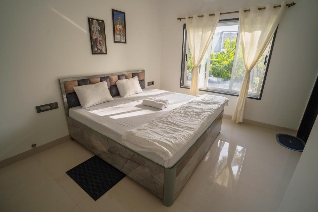 Almond Villa Алібаґ Екстер'єр фото